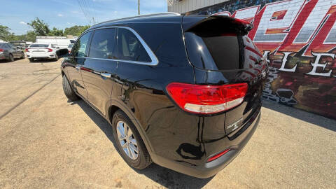 2017 Kia Sorento LX