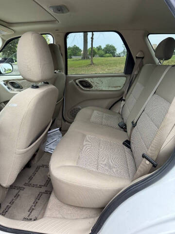 2005 Ford Escape XLT