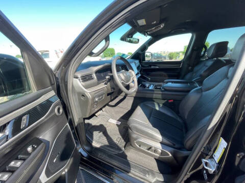 2023 Jeep Wagoneer L Series III