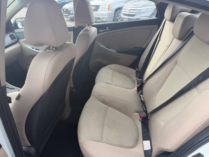 2016 Hyundai Accent SE