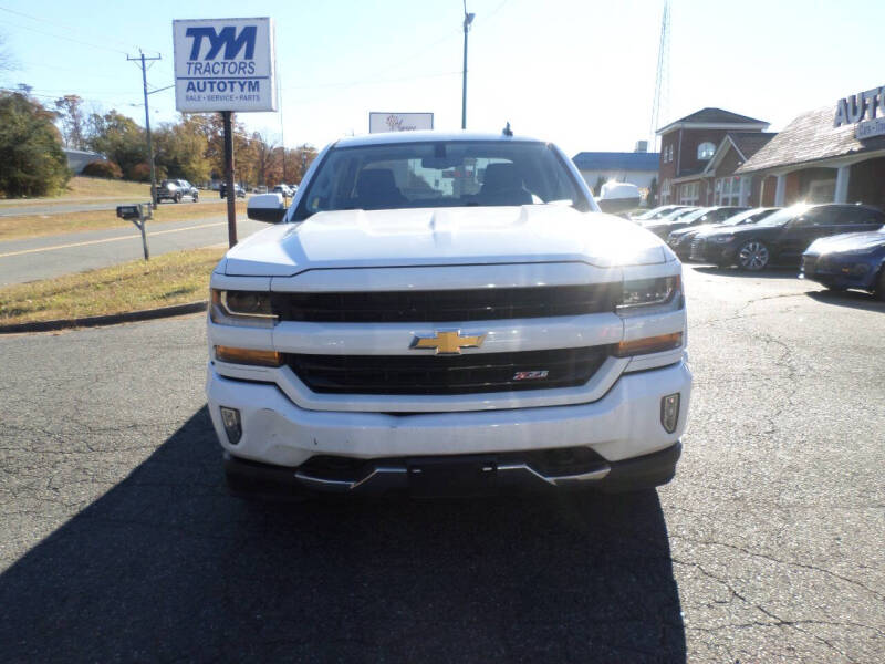 2019 Chevrolet Silverado 1500 LD LT Z71 photo 3