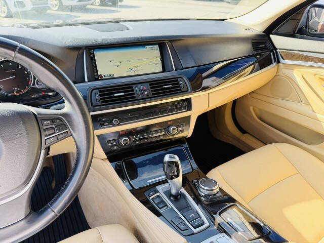 2015 BMW 5 Series 528i