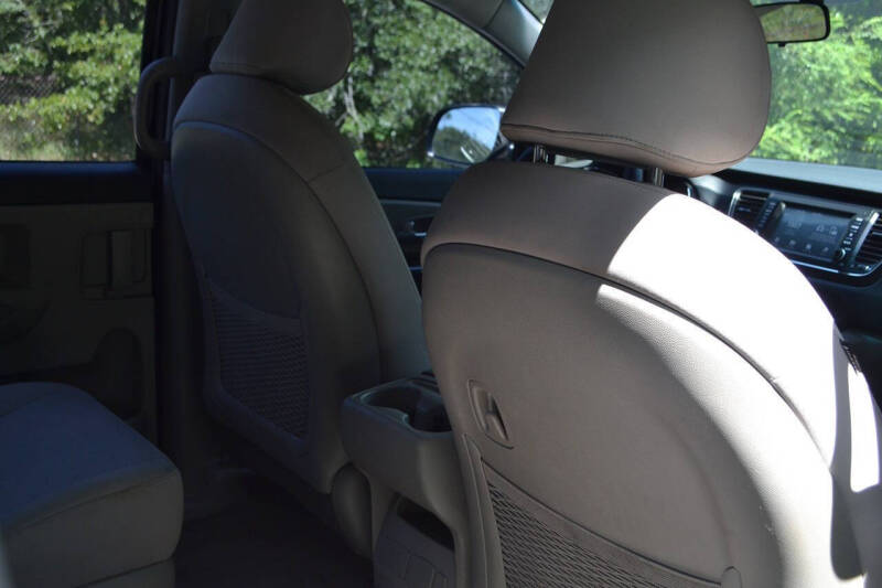 2020 Kia Sedona L