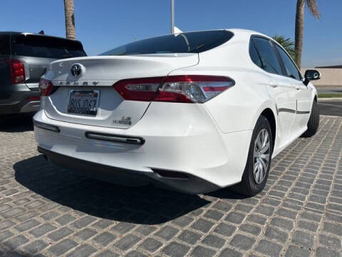 2020 Toyota Camry Hybrid LE