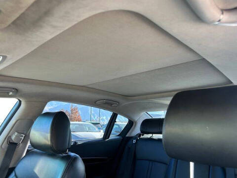 2016 Kia K900 Luxury V6