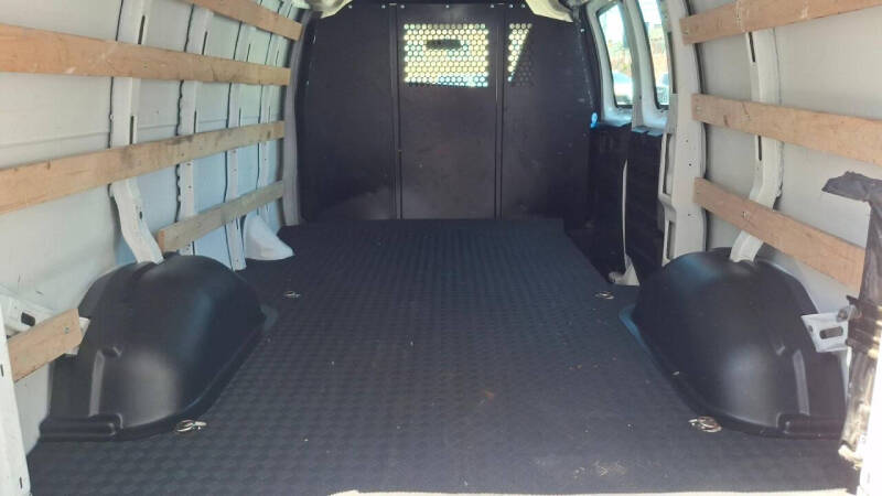 2024 GMC Savana 2500