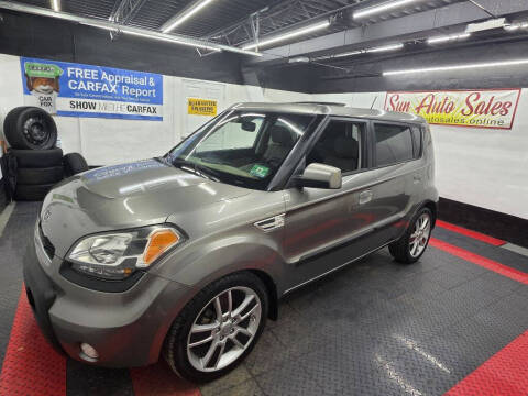 2010 Kia Soul +