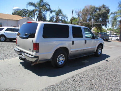 2004 Ford Excursion XLT