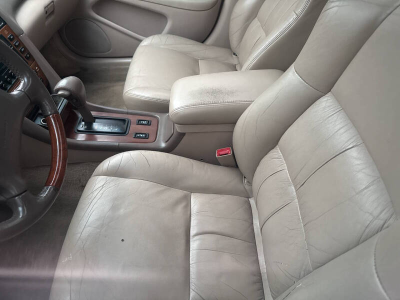 2001 Lexus ES 300