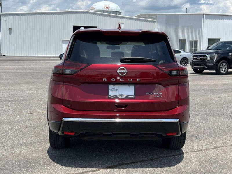 2025 Nissan Rogue Platinum