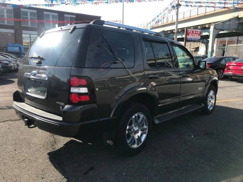 2006 Ford Explorer