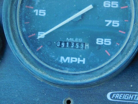 1999 Freightliner MT45 Chassis