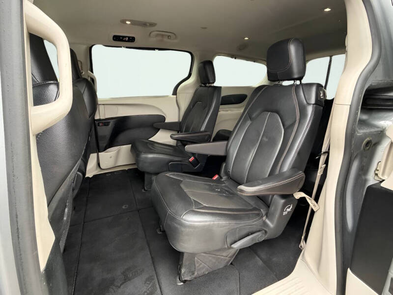 2019 Chrysler Pacifica Touring L
