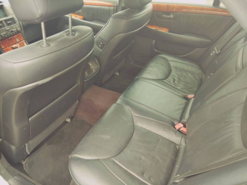 2005 Lexus LS 430