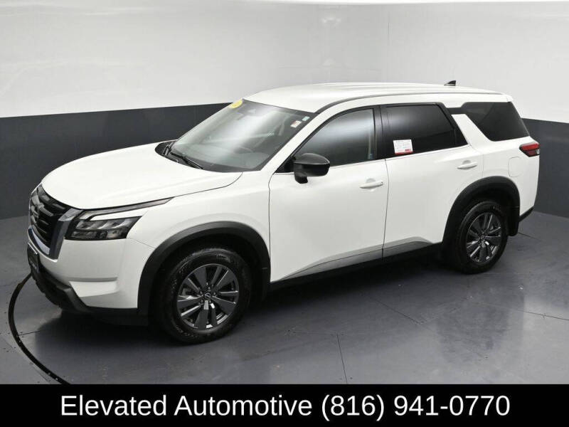 2024 Nissan Pathfinder S