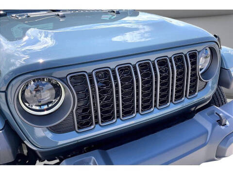2026 Jeep Gladiator Sahara