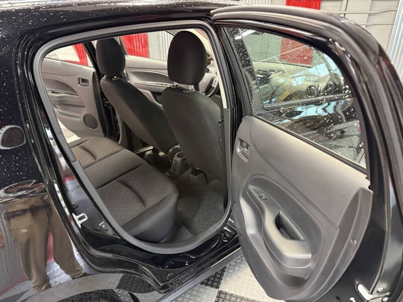 2024 Mitsubishi Mirage ES