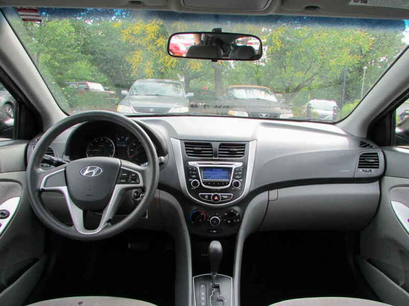 2013 Hyundai Accent GS