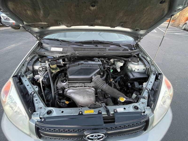 2004 Toyota RAV4