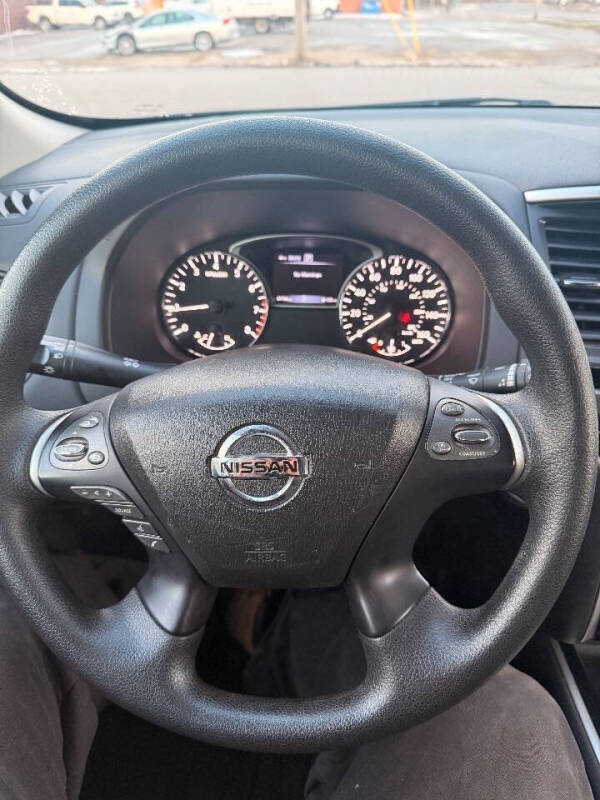 2018 Nissan Pathfinder S