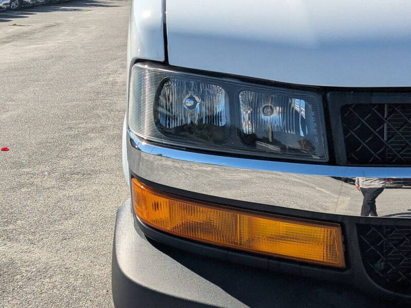 2024 Chevrolet Express 2500