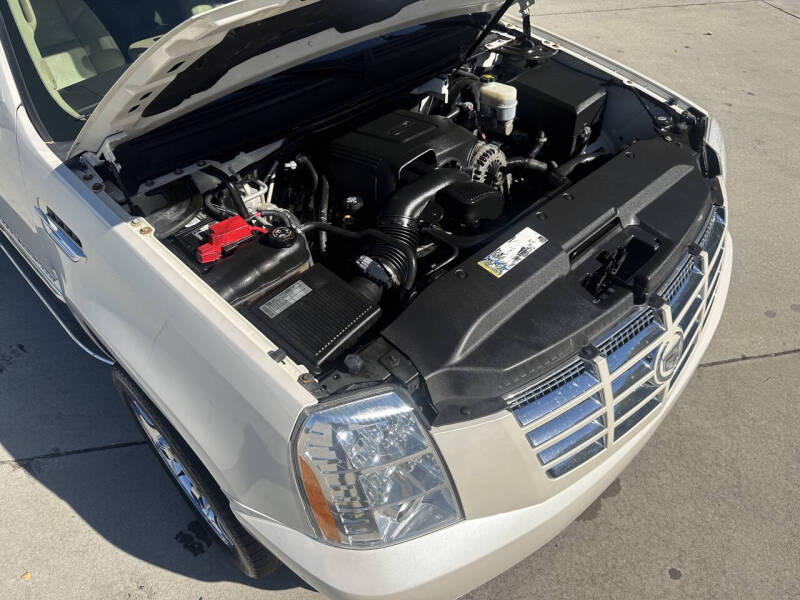 2010 Cadillac Escalade ESV Luxury