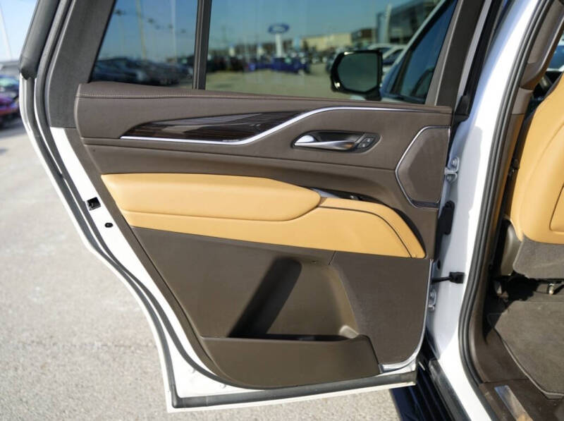 2022 Cadillac Escalade Premium Luxury