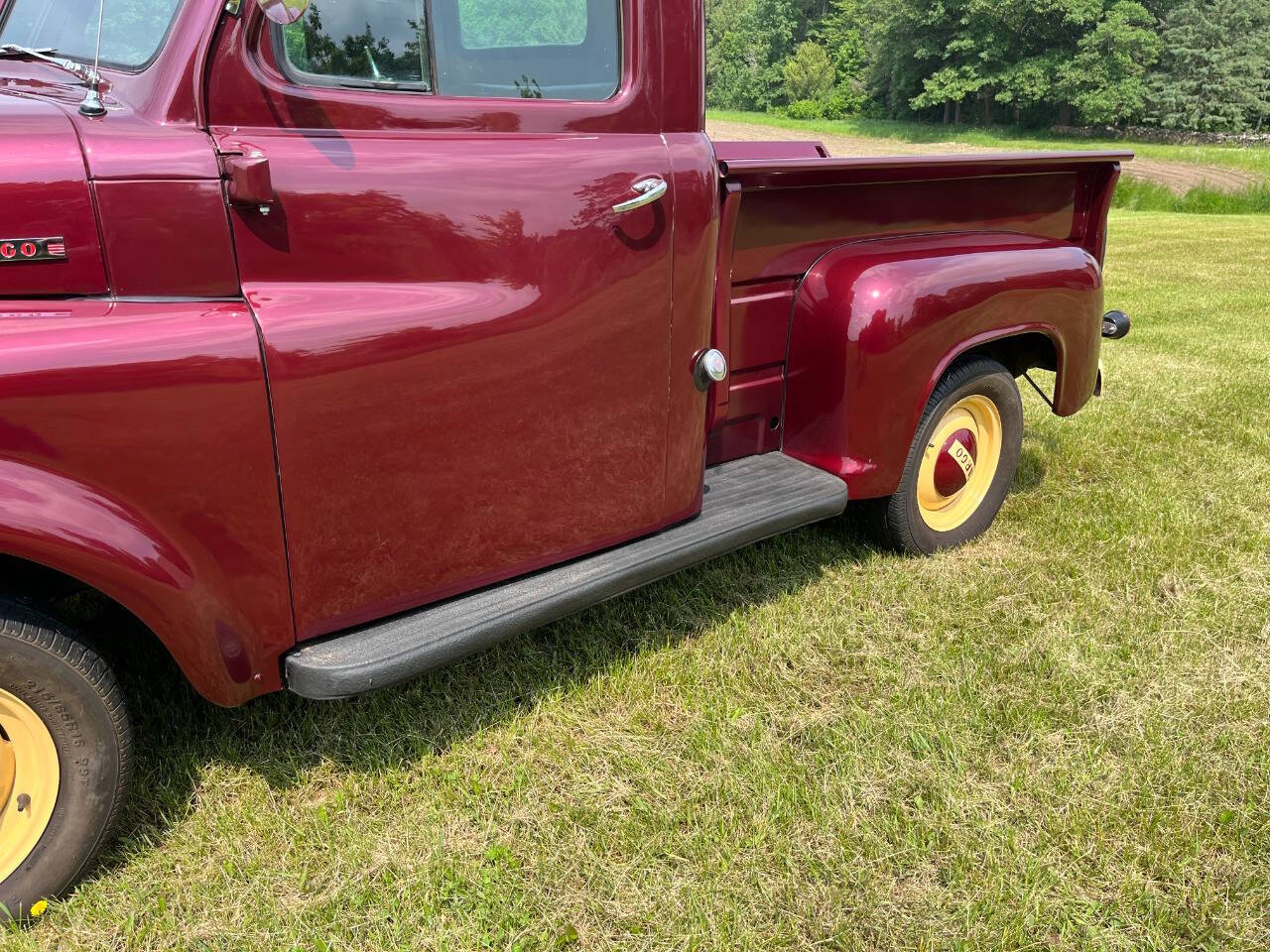 1953 Fargo FP108 Half Ton Short Box 204