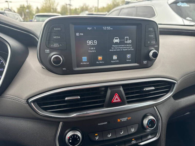 2020 Hyundai Santa Fe SE