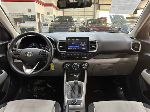 2022 Hyundai Venue SEL