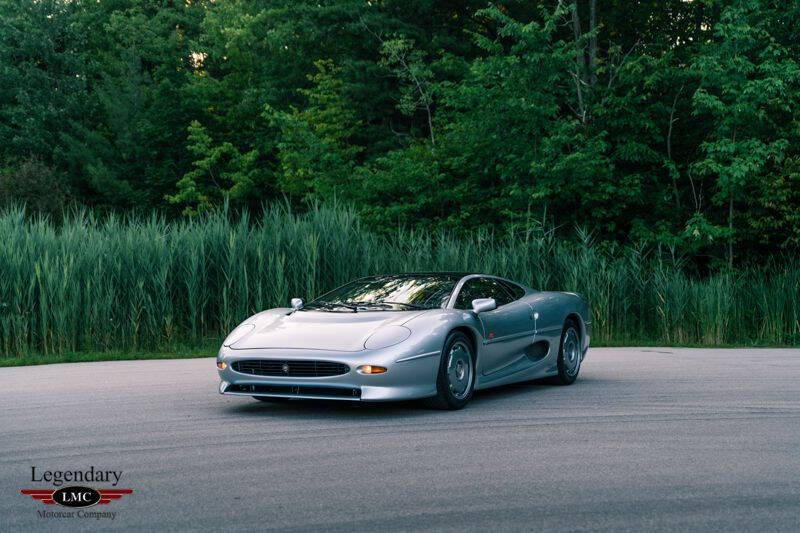 1993 Jaguar XJ 220