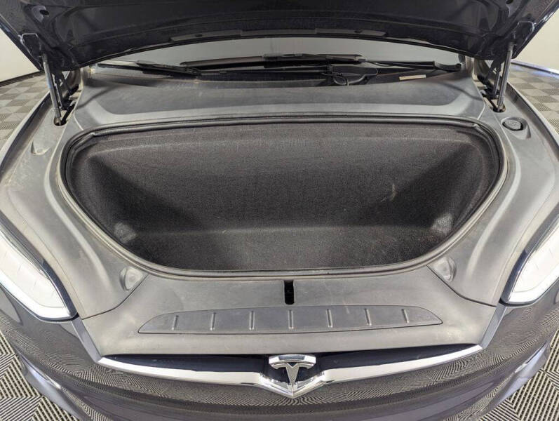 2020 Tesla Model X Long Range