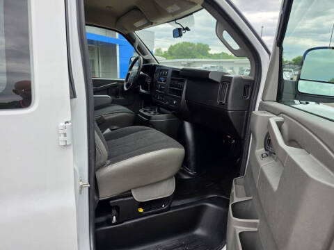 2024 Chevrolet Express 2500