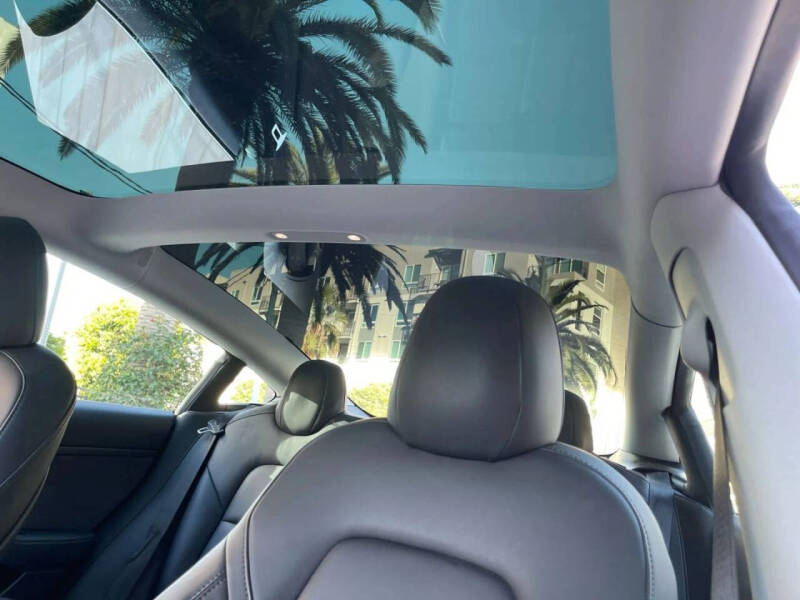 2020 Tesla Model 3 Standard Range Plus