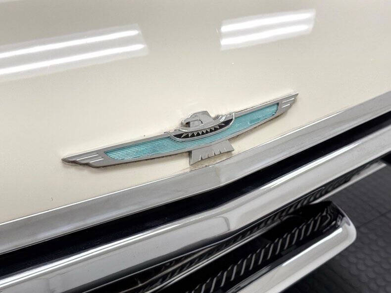 1963 Ford Thunderbird