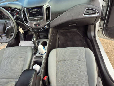 2019 Chevrolet Cruze LS