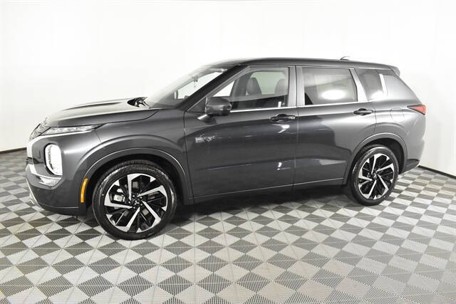 2025 Mitsubishi Outlander PHEV SE