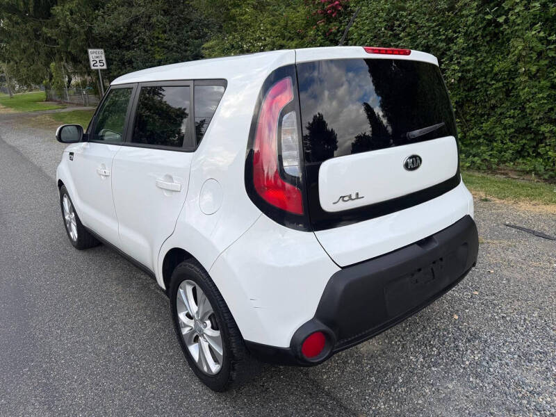 2015 Kia Soul +