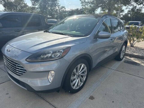 2022 Ford Escape Hybrid Titanium