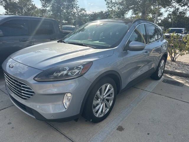 2022 Ford Escape Hybrid Titanium