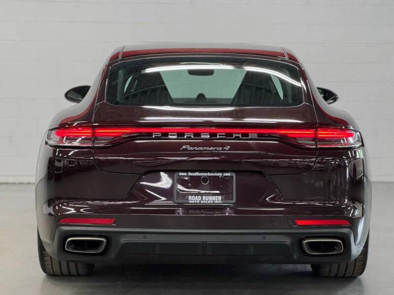 2022 Porsche Panamera