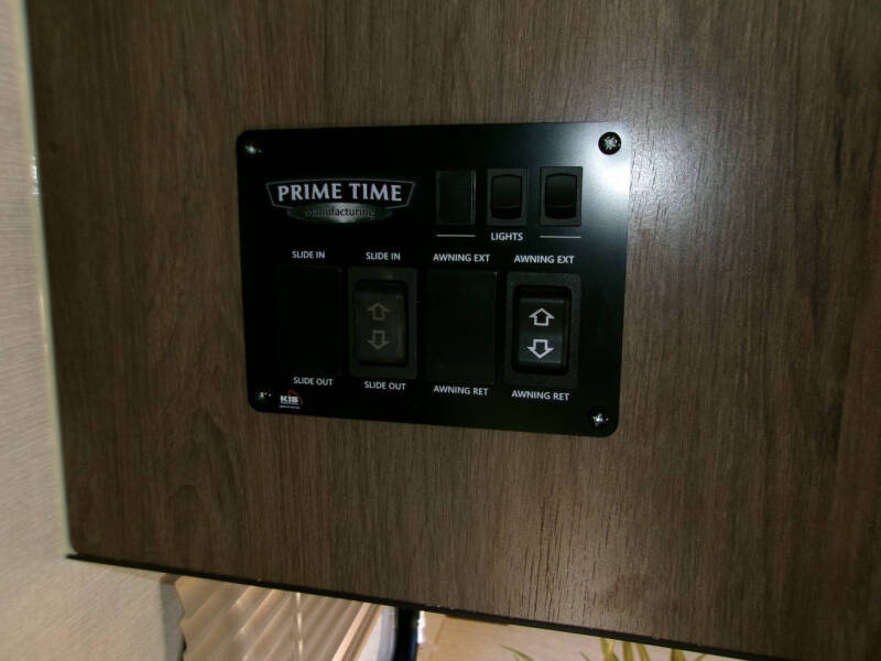 2021 Prime Time RV Avenger 25fls