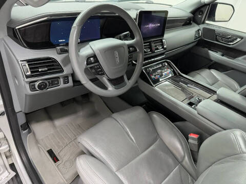 2019 Lincoln Navigator L Select