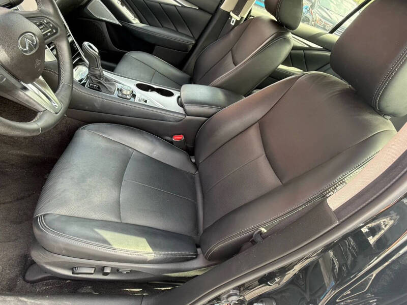 2023 Infiniti Q50 Luxe