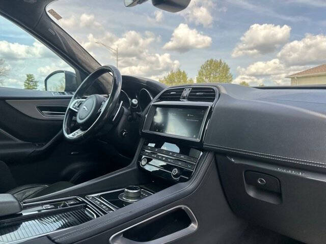 2020 Jaguar F-PACE S