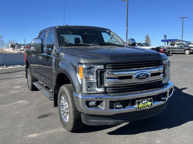 2017 Ford F-250 Super Duty XLT's photo