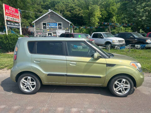 2010 Kia Soul +