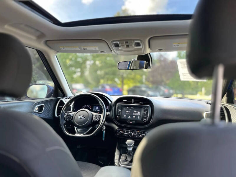 2021 Kia Soul GT-Line