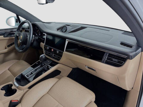 2023 Porsche Macan