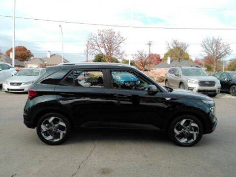 2022 Hyundai Venue SEL